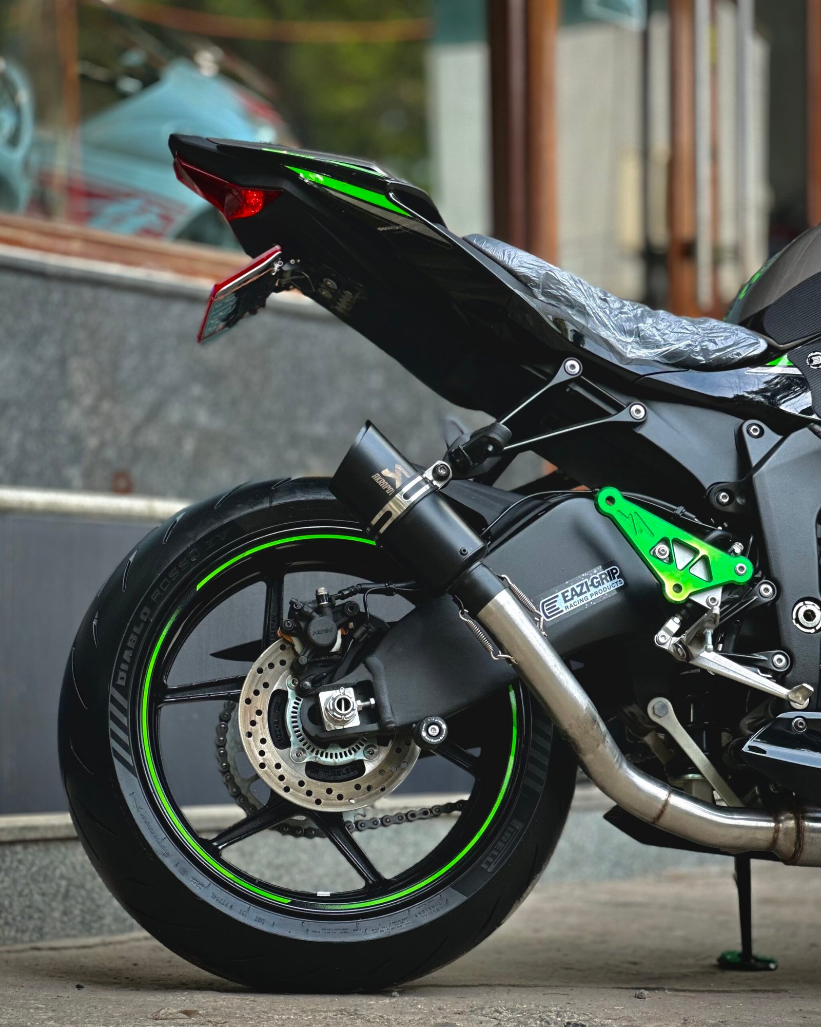 Kawasaki ZX6R(2024)(Sold Out) Delhi's Premier Superbike Dealership